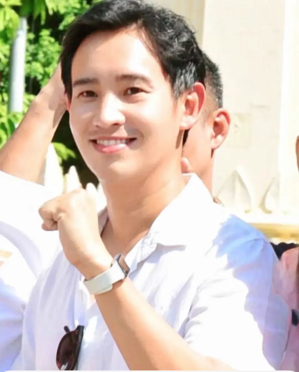 printfstar's tweet photo. แดดเปรี้ยงที่นครปฐม ก็ทำอะไรพ่อไม่ได้ 
ยิ้มสู้แดดไปจ้า☺️ https://t.co/4iBsG3jZ9v