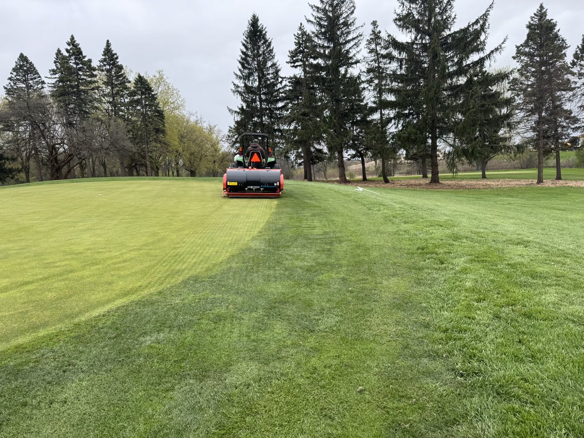 JStackGolfTurf's tweet photo. Spring aerification day 1 in the books. Vert cut, 7.5” depth. #mkegolf #curriepark https://t.co/jgO2rwybYX