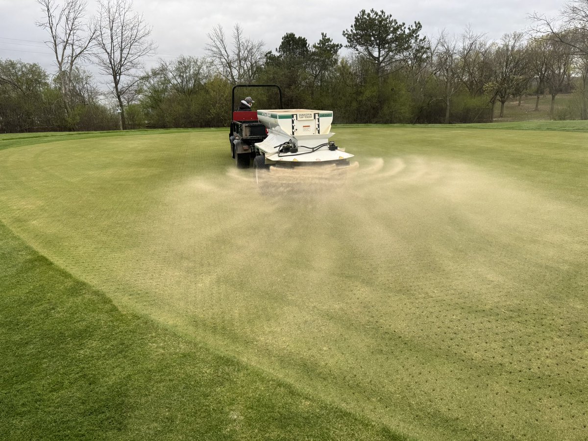 JStackGolfTurf's tweet photo. Spring aerification day 1 in the books. Vert cut, 7.5” depth. #mkegolf #curriepark https://t.co/jgO2rwybYX