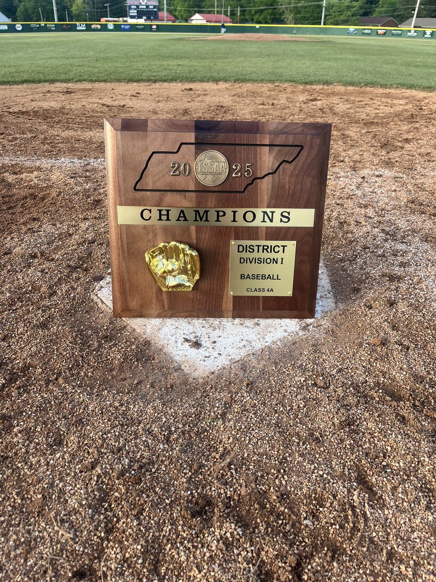 Part 1 of TEAM 53’s Mission is Accomplished!2025 District Tourney 14-4A CHAMPIONS!! 
Very Proud Of These Men! Not Finished Yet! REGION Work Up Next This Friday &amp; Saturday

Alex Potter CG 2 Hit SO 2 Knocks
Evan Pevahouse 3 Knocks 2 RBI
Harber Brown Little 2 Runs

AAHH DC!!!!!!!!!!