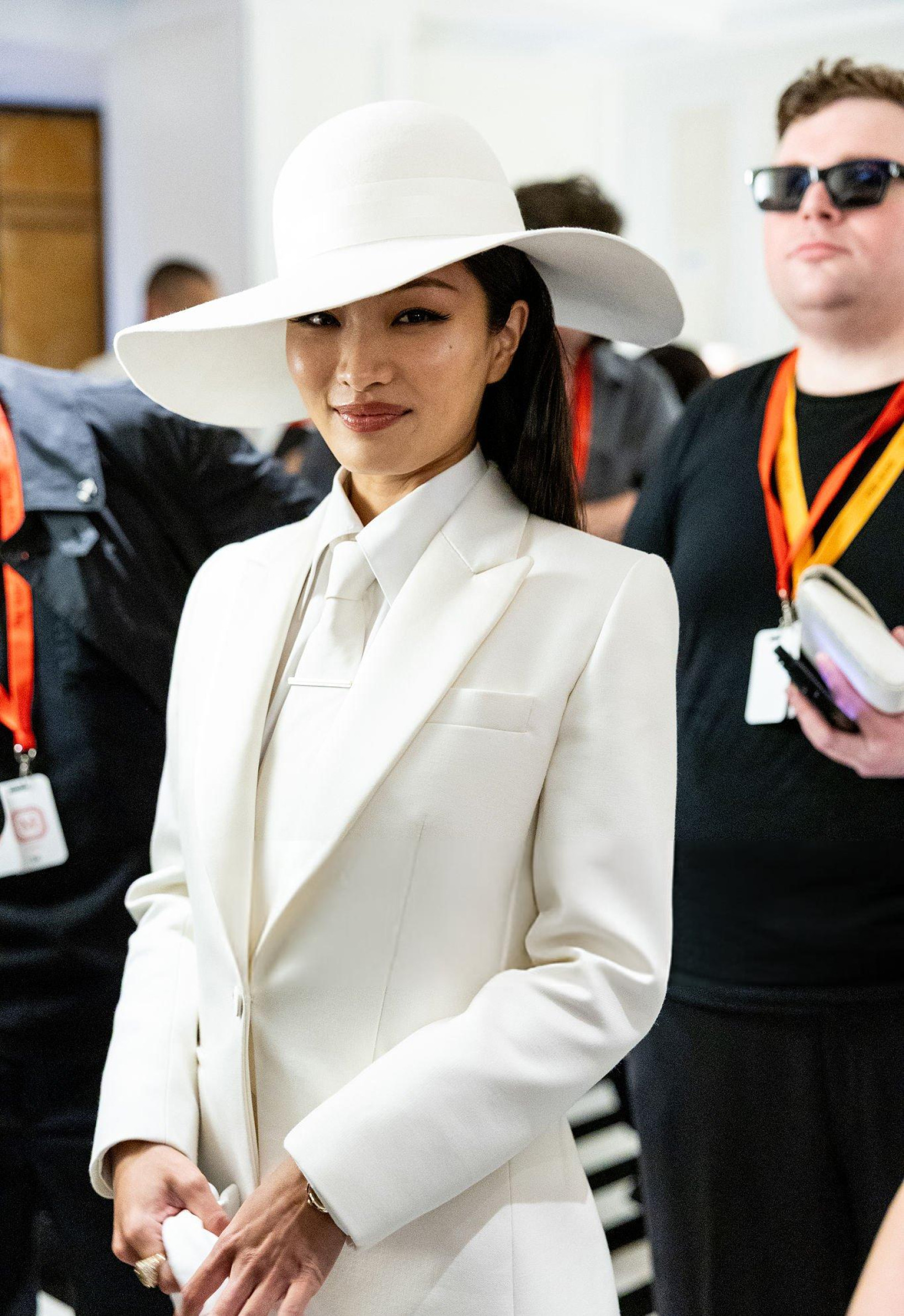 anna sawai tại met gala 2025 