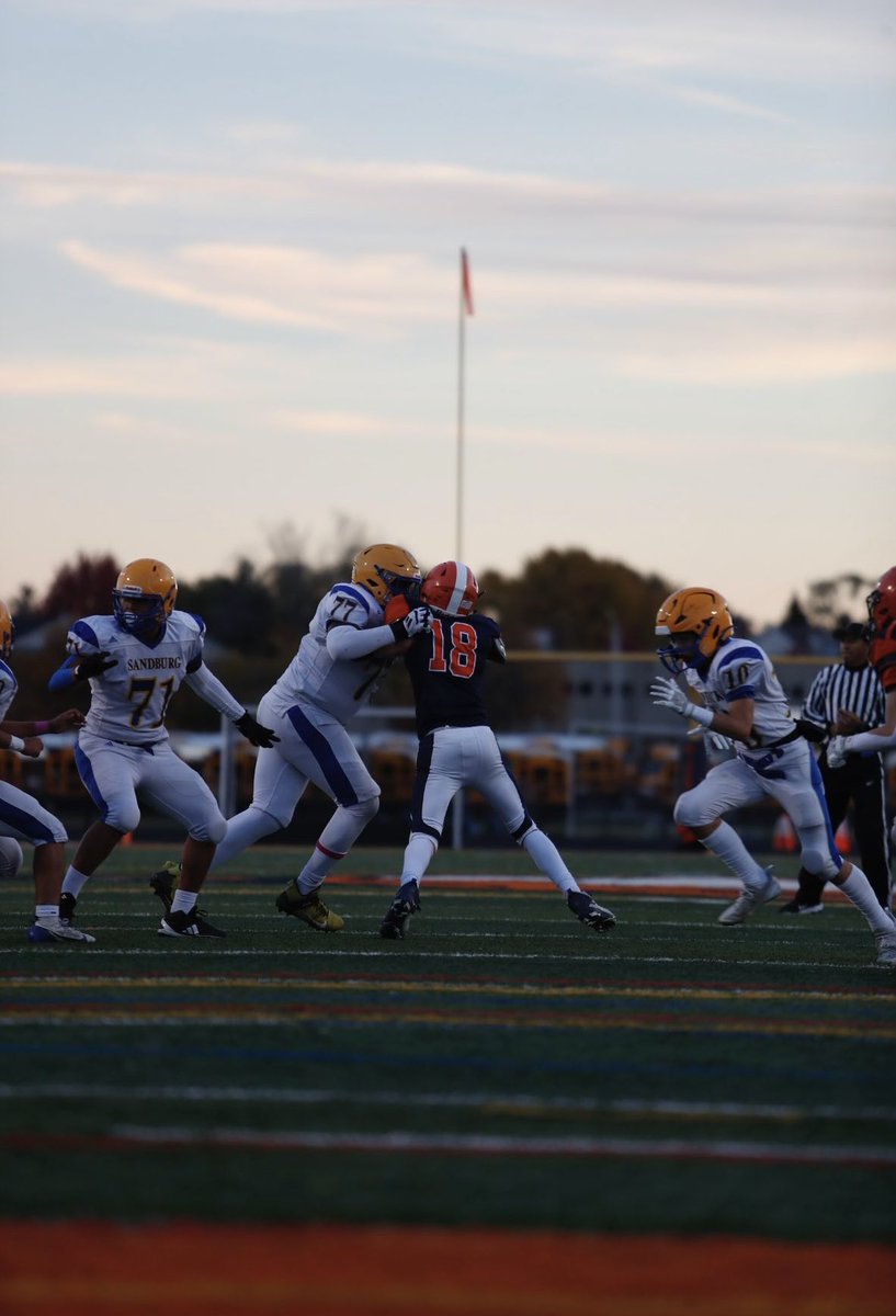 UI Zone (@recruit2illini) on Twitter photo 2️⃣0️⃣2️⃣8️⃣ OL <a href="/StephenCaxton/">Stephen Caxton-Idowu 2028</a> of <a href="/SandburgEagles/">Sandburg Eagles Football</a> visit Illinois on Wednesday, June 11th for Illinois’ Big Man Camp. 2️⃣0️⃣2️⃣8️⃣ OL <a href="/StephenCaxton/">Stephen Caxton-Idowu 2028</a> of <a href="/SandburgEagles/">Sandburg Eagles Football</a> visit Illinois on Wednesday, June 11th for Illinois’ Big Man Camp.