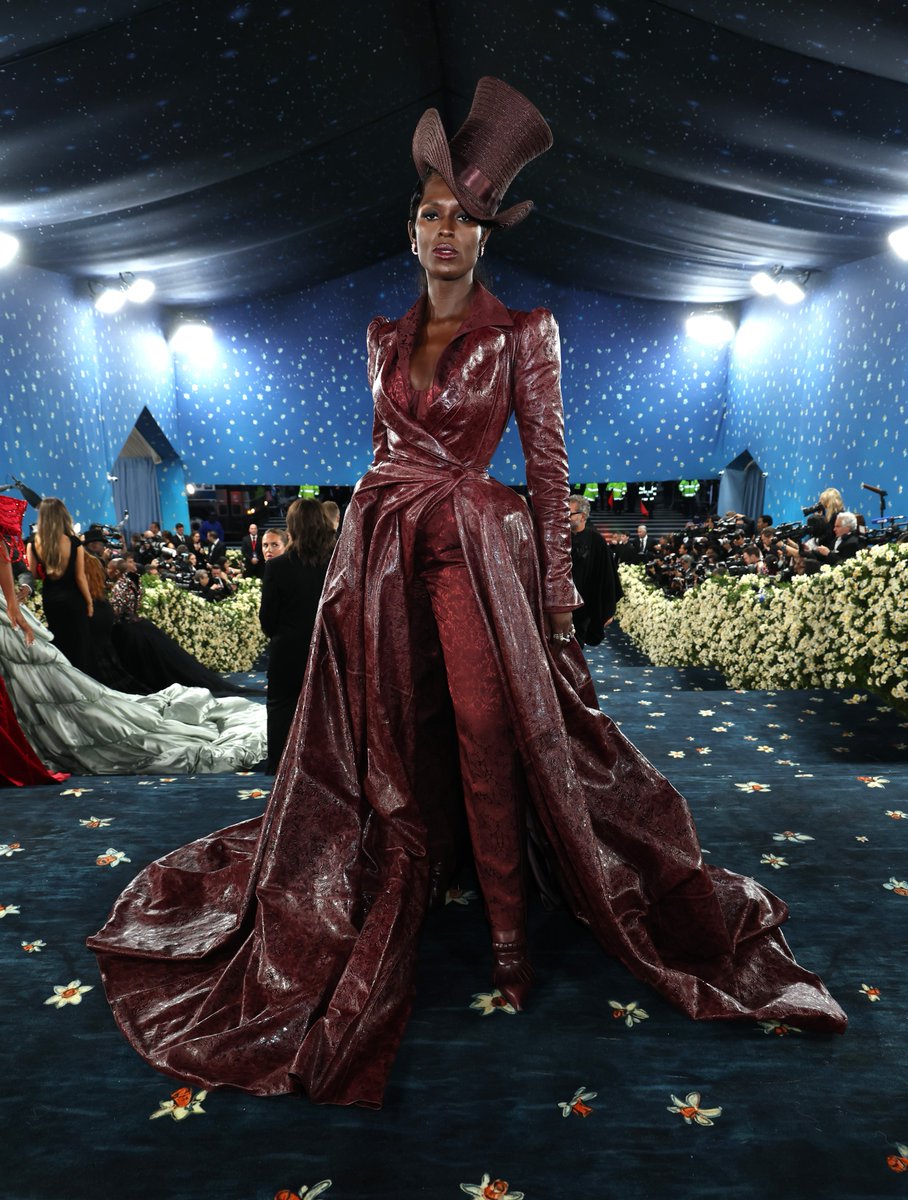 afropunk's tweet image. Now... Jodie.... WOW #MetGala