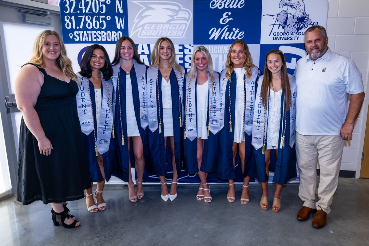 Goals achieved! 👩‍🎓

Congrats to our stole ceremony honorees!

#HailSouthern