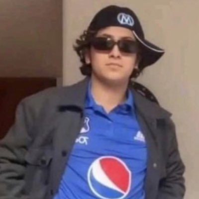 Papecoito's tweet photo. yo si fuera a la Met Gala: https://t.co/IQygJgqjSf