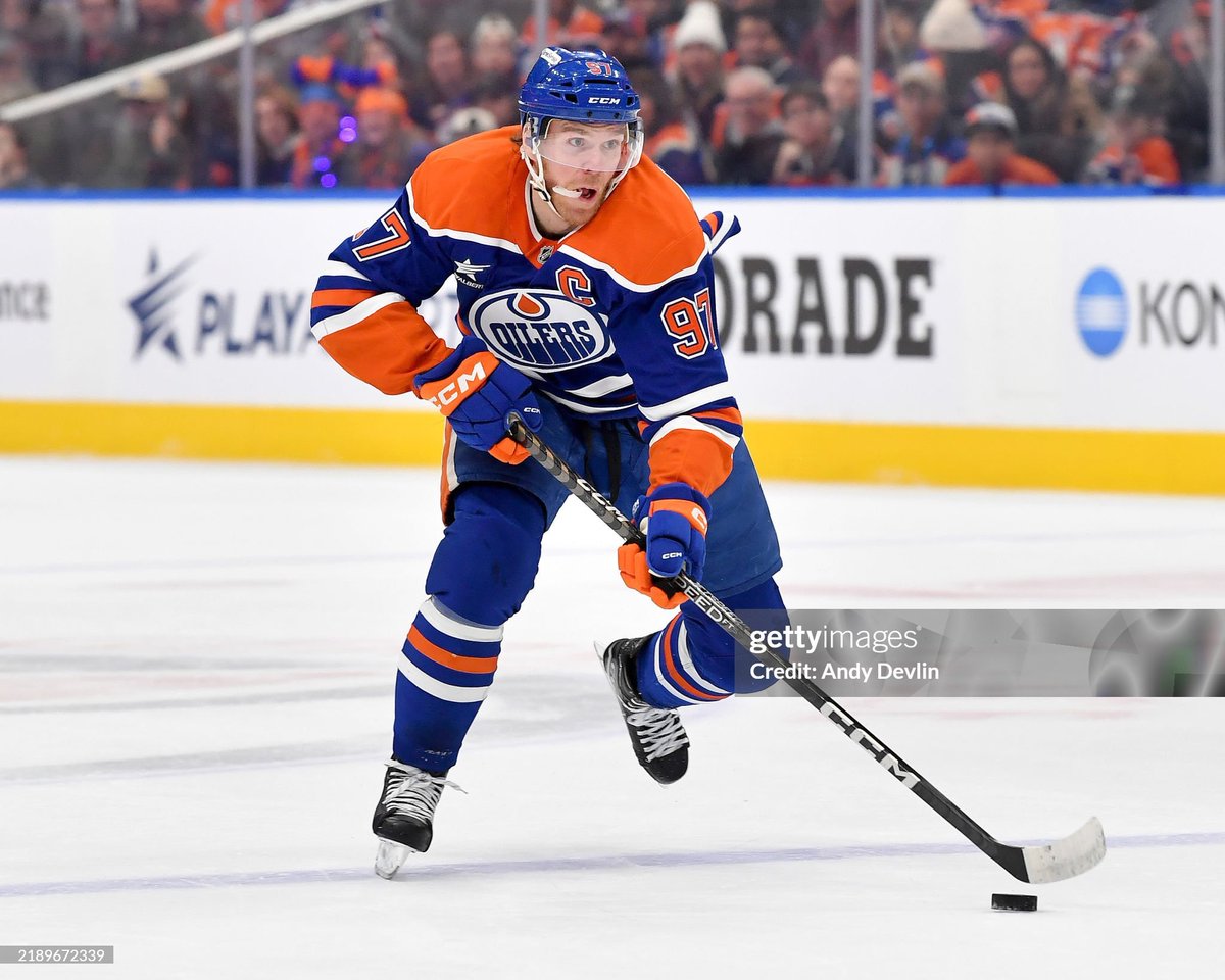 EricJFriesen's tweet photo. NHL All-Time Playoff Assists Per Game Leaders:

1. Wayne Gretzky - 1.25
𝟮. 𝗖𝗼𝗻𝗻𝗼𝗿 𝗠𝗰𝗗𝗮𝘃𝗶𝗱 - 𝟭.𝟭𝟭
3. Leon Draisaitl - 0.93
4. Mario Lemieux - 0.90
5. Bobby Orr - 0.89
6. Barry Pederson - 0.88
7. Mikko Rantanen - 0.84
8. Evan Bouchard - 0.81
9. Cale Makar - 0.80 https://t.co/IjiLjdd16A