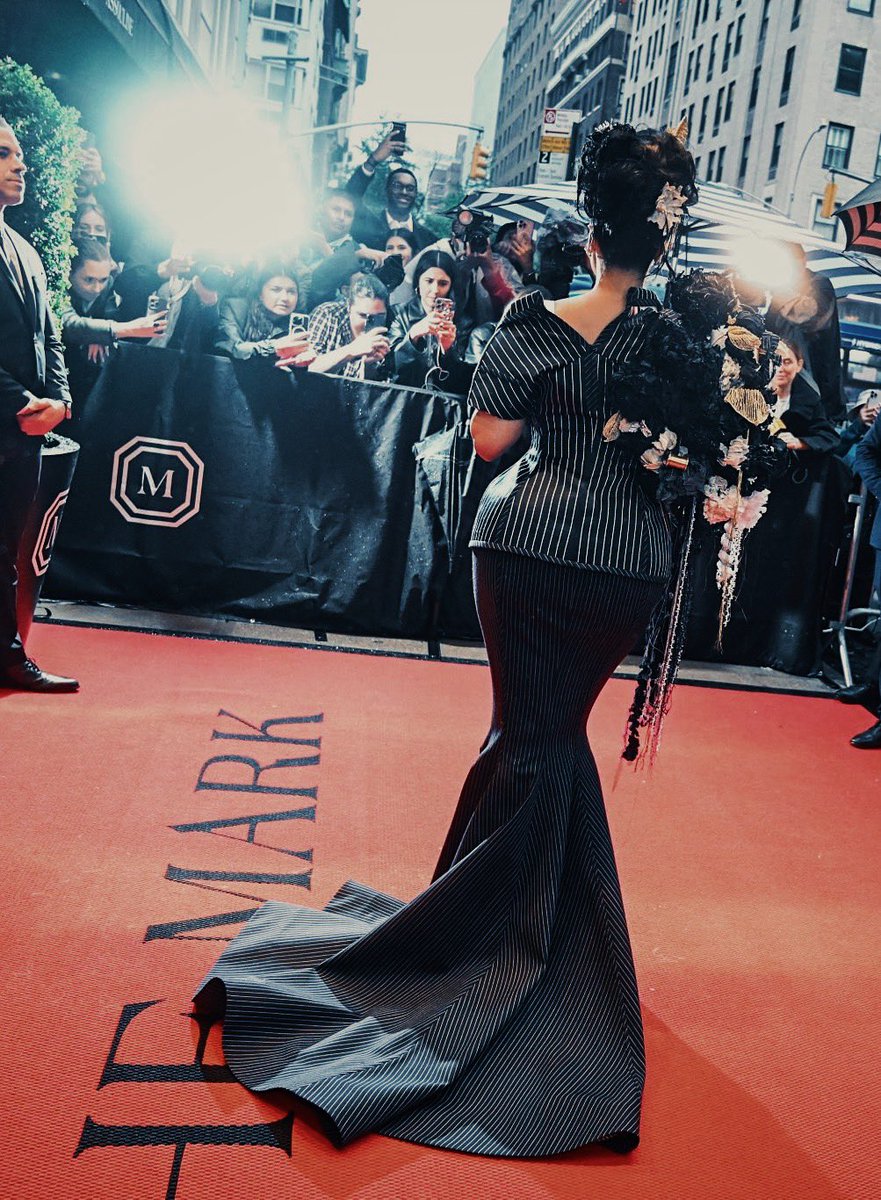 nickimymotherrr's tweet photo. queen of rap type aura. https://t.co/qSJ2WJFS0Y