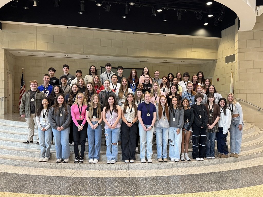Congratulations to these students who earned the Seal of Biliteracy in Spanish, French, and ASL! We honored them today at a breakfast before school. Their hard work in language classes paid off and we are so proud of their accomplishments. #mchsproud