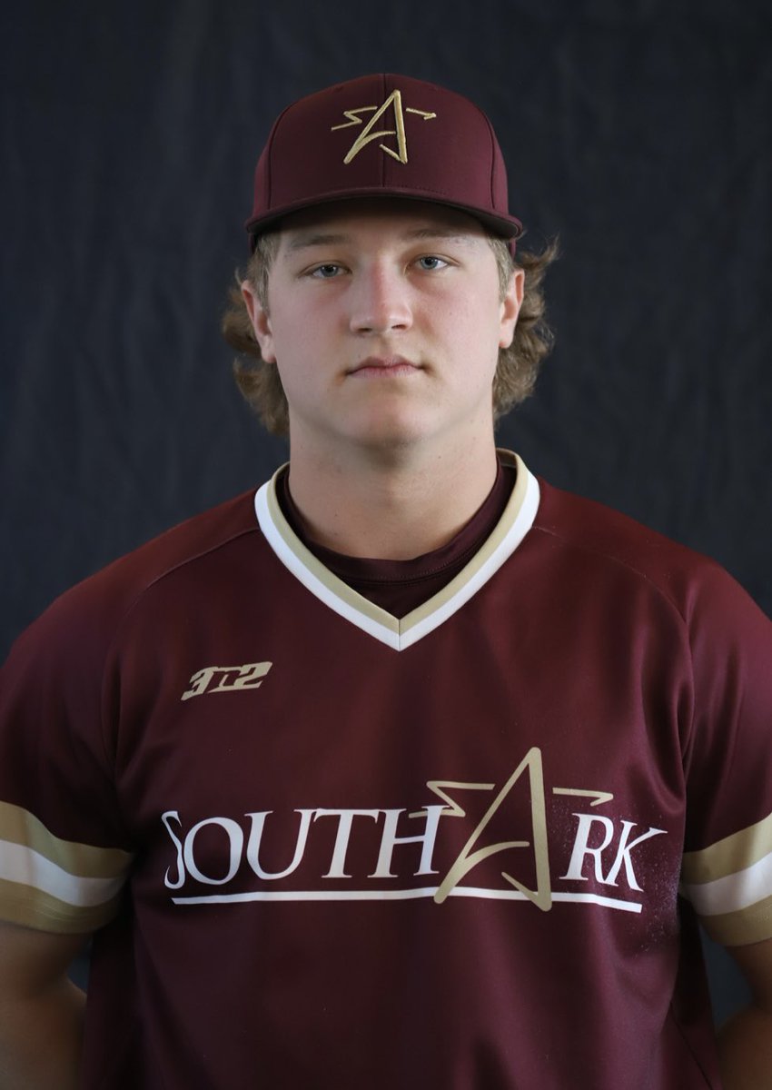 👑JUCO KING OF THE WEEK👑 

Sophomore Ian McCubbin- South Arkansas College 

10/13
3 HR
14 RBI
.769 BA😮
1.692 SLUG

In 39 games
🌟.496 BA (2nd in DII)
🌟8 HR
🌟39 RBI
🌟1.420 OPS

6’2 225, hits to all parts of the field with power, admirable work ethic, hungry to win

SIGN HIM🫵🏼