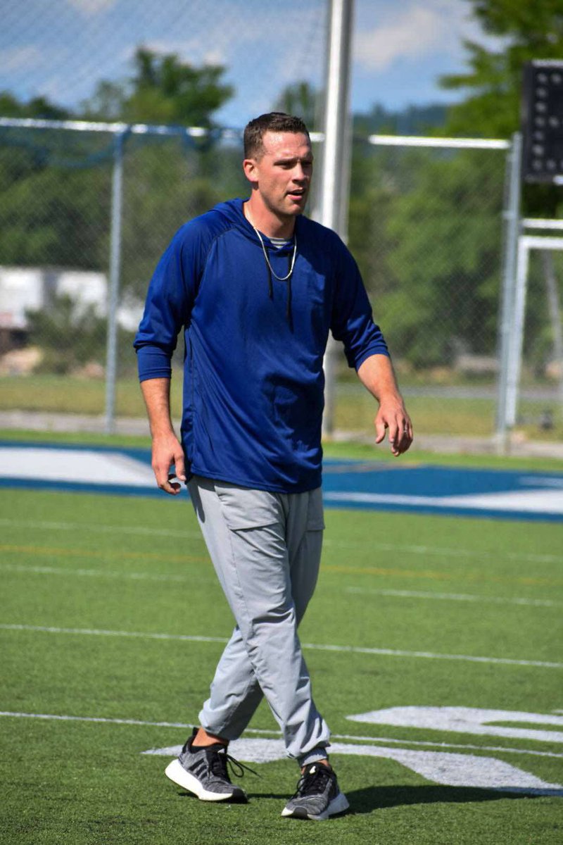 Ive heard it said, if you work with people you love while doing what you love, you will never work a day in your life! 

Thankful for my school! #BigClay #AllBlue