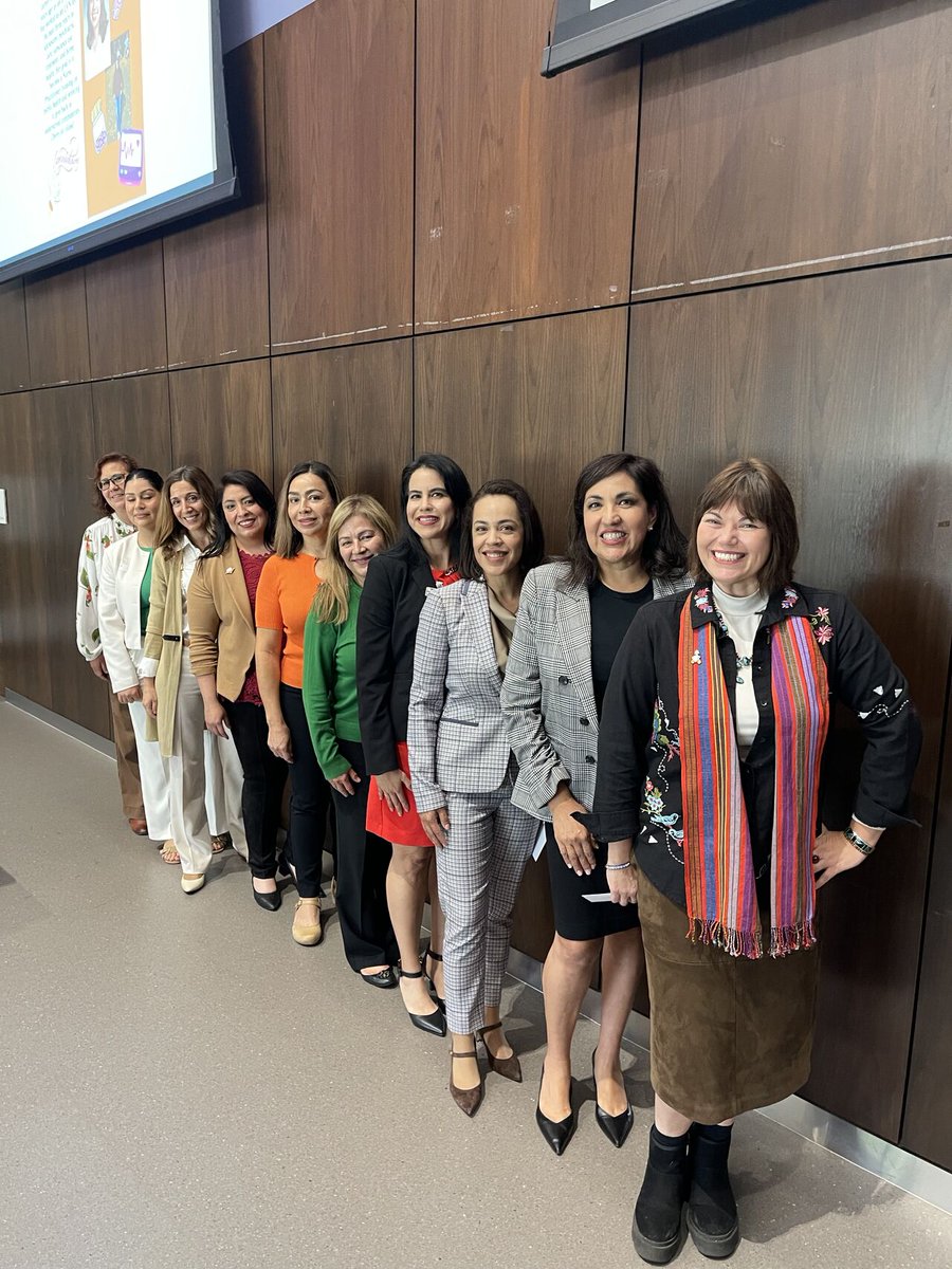 lanahn_nurses's tweet photo. The @nahn Los Angeles chapter celebrated early the spirit of Nurses Week this past Saturday with our local conference. A heartfelt thank you to everyone who organized and attended, helping to inspire and uplift our community! #NAHN #nurses #NursesWeek https://t.co/SvTF683BG1