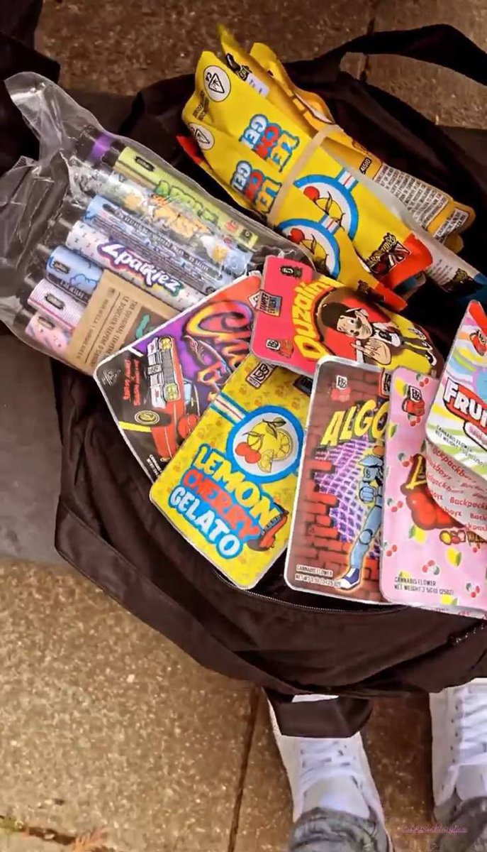 JamieDistro's tweet image. Vapes n Carts too🙂↕️ check out the link in bio
#USA #vapepod #carts #thc #dtl #DTM #vapepod #vapeculture #vapecommunity #mmj #cannabisoil