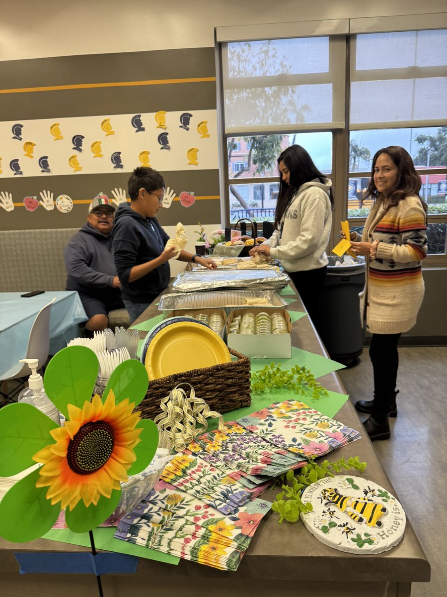 First Ave Spartans (@firstavems) on Twitter photo Happy Teacher Appreciation Week! Thanks to our awesome <a href="/FirstAvePTSA/">FAPTSA</a> for the delicious breakfast burritos and more today! <a href="/mdegraz4/">Michael DeGrazia</a> <a href="/ArcadiaUnified/">Arcadia Unified</a> <a href="/lantonha/">Lucretia Anton💕</a> Happy Teacher Appreciation Week! Thanks to our awesome <a href="/FirstAvePTSA/">FAPTSA</a> for the delicious breakfast burritos and more today! <a href="/mdegraz4/">Michael DeGrazia</a> <a href="/ArcadiaUnified/">Arcadia Unified</a> <a href="/lantonha/">Lucretia Anton💕</a>