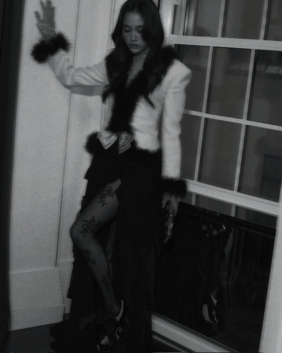 agamous_wh's tweet image. &quot;FREEN SAROCHA&quot;🔥✨

SAROCHA AT MET GALA
#MetGala2025xFREEN
#MetGala #MetGala2025