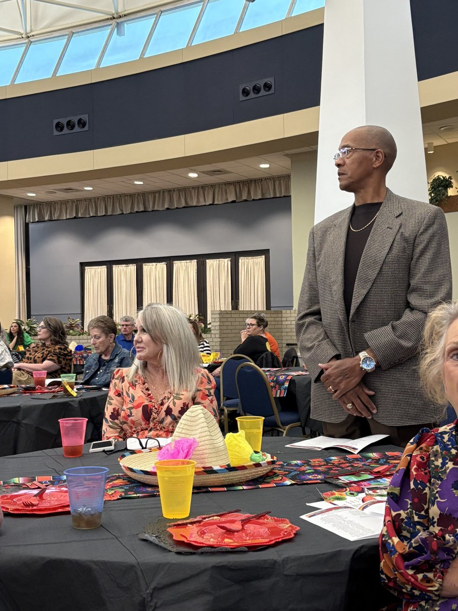 teamaisd's tweet image. Celebrating some of the best in the business for #teamAISD
@PaloDuroHS Coach AJ Johnson - Bob Ashworth nominee for his service to the district
Honoring retiring @SandieConnect Coach @AHS10sCoachO & @RebelShoutOut Coach Chris Sumrall & Crockett Coach Michelle Womble
@AmarilloISD