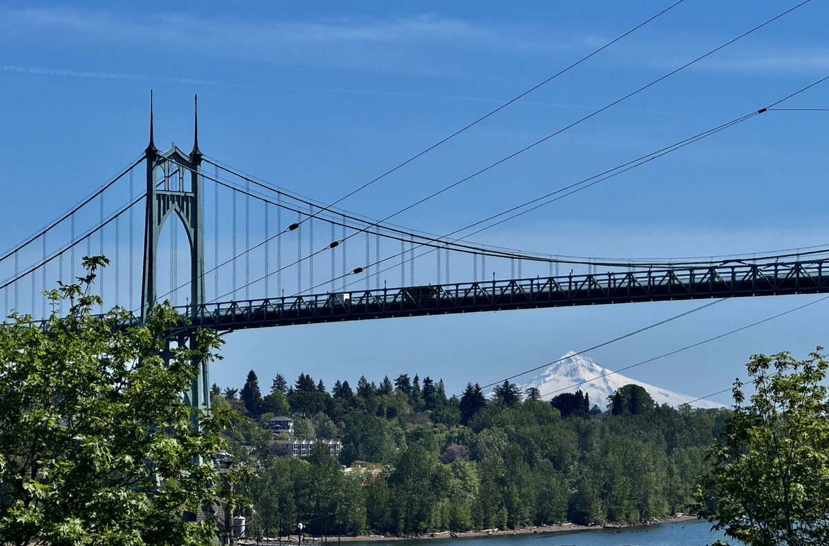Uscom's tweet image. There has been a fantastic turnout here at the 57th #SOAP conference in the beautiful Northwest! Delegates from across the nation and around the world convened to discuss current topics on Obstetric Anesthesia and Perinatal care. Thank you to #SOAP and all who attended!
#Uscom