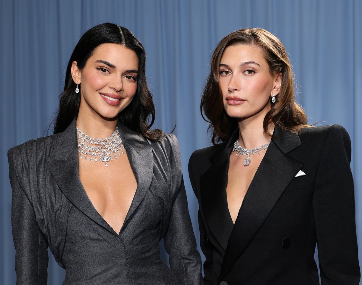 KENDALL JENNER AND HAILEY BIEBER #MetGala