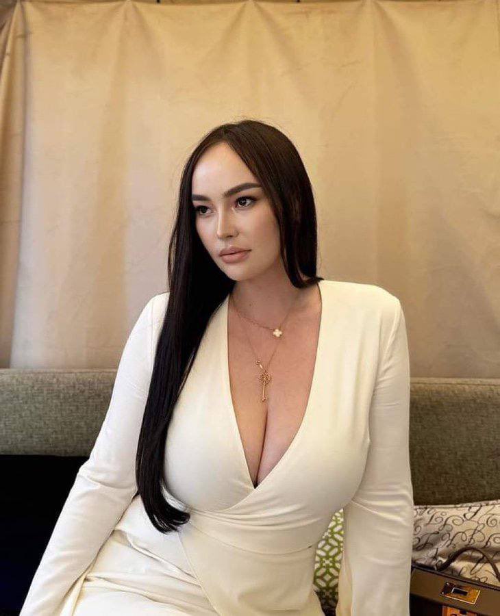 Нэгэн ядуу хүүхэн  3 хүүхдийг өнчрүүлэн  баян залуутай суужээ. Мөнгөтэй болсон хүүхэн хүмүүсийн ядууг гайхан уйлжээ.