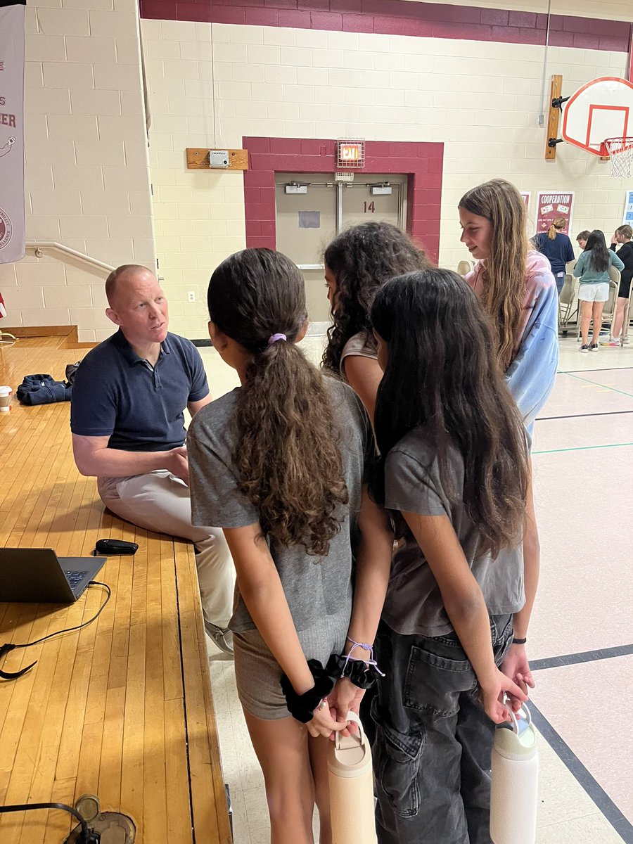 CBckehan's tweet image. @CBWarwickElem was so lucky to have @RobBuyea visit today. He shared great advice about writing and how to work through hard things. His 📚 are ❤️ by so many of our Ts &amp;amp; Ss. @CBLibraries