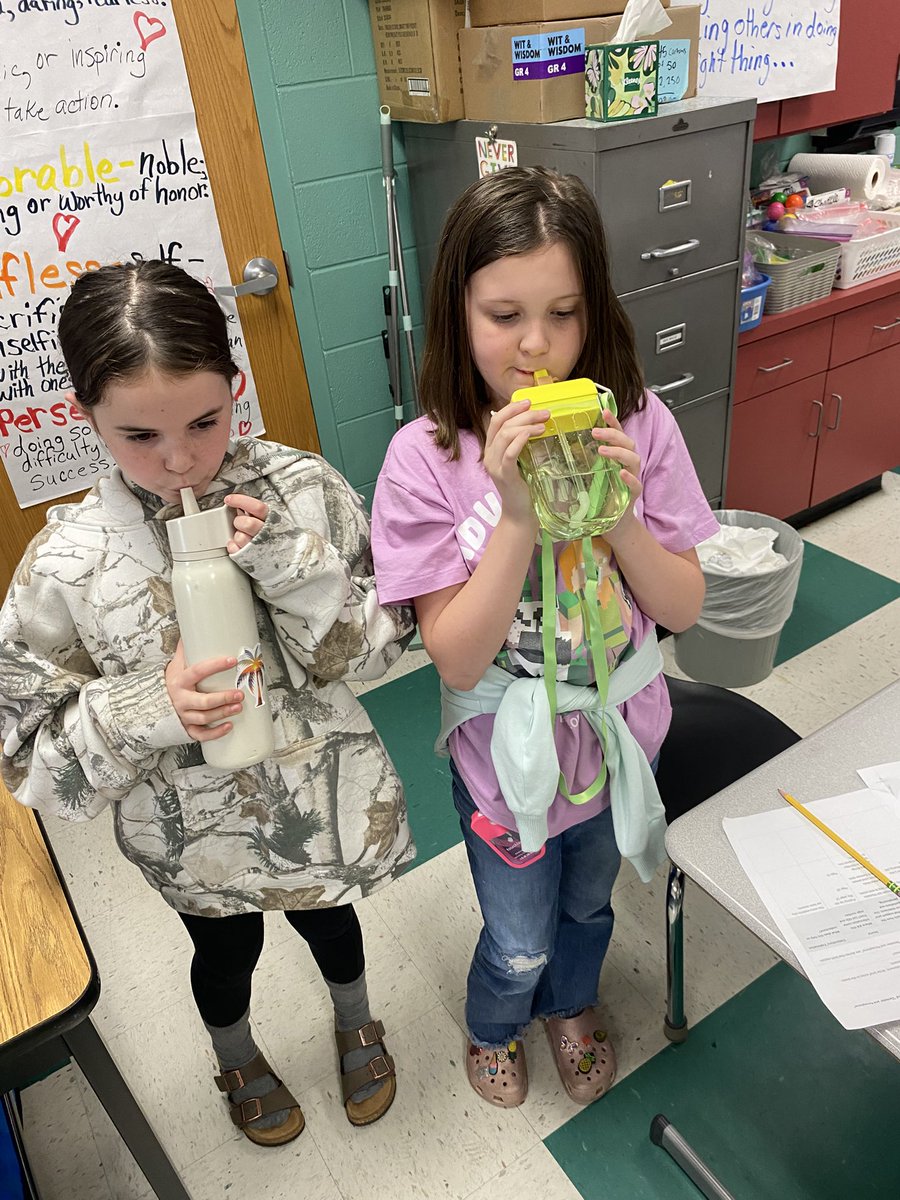RudolphAdvisors's tweet photo. @MNPS_kidshealth 

Mindful Minute Monday

Taking a few minutes to calm our bodies, center our thoughts, and hydrate before we write! 

#MNPSWellnessWeek2025. https://t.co/1o45hzMZEb
