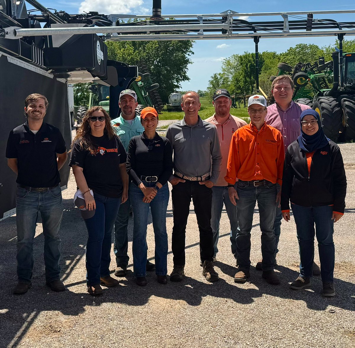OSU_smallgrains's tweet image. Great field tour in Miami today with a full OSU Ag speaker lineup!
Huge thanks to the Rendel family for hosting and supporting OSU research—from planting date trials, soft wheat varieties, soil fertility to summer crops, and more!
@zrendel
@OkiefarmerBrent
@okstate_ag