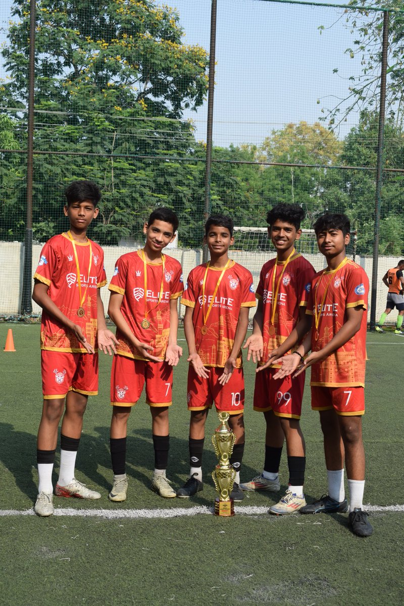 techtrolucknow's tweet image. Chhote packet, bada dhamaka!
Our U-14 boys from techtro football academy  set the pitch on fire and brought the trophy home!
This is how champions are made – with grit, grind, and pure game!
#techtrolucknow #footballforall