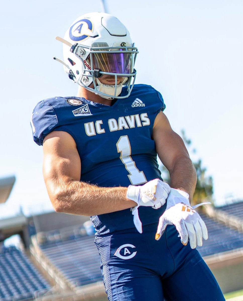 Landon Kalsbeck (@landonkalsbeck) on Twitter photo #AGTG Thank you <a href="/CoachATaylor3/">Austin Taylor</a> for taking the time today to watch me and my teammates workout! After a great conversation, I am beyond blessed to have earned an offer from <a href="/UCDfootball/">UC Davis Football</a> ‼️ #GoAggies
<a href="/DakotaRidgeFB/">DakotaRidgeFootball</a> <a href="/DRidgeCoachB1/">Jeremiah Behrendsen</a> <a href="/TeamFullGorilla/">Team Full Gorilla</a> <a href="/ProStarSports/">Paul Sheehy</a> #AGTG Thank you <a href="/CoachATaylor3/">Austin Taylor</a> for taking the time today to watch me and my teammates workout! After a great conversation, I am beyond blessed to have earned an offer from <a href="/UCDfootball/">UC Davis Football</a> ‼️ #GoAggies
<a href="/DakotaRidgeFB/">DakotaRidgeFootball</a> <a href="/DRidgeCoachB1/">Jeremiah Behrendsen</a> <a href="/TeamFullGorilla/">Team Full Gorilla</a> <a href="/ProStarSports/">Paul Sheehy</a>