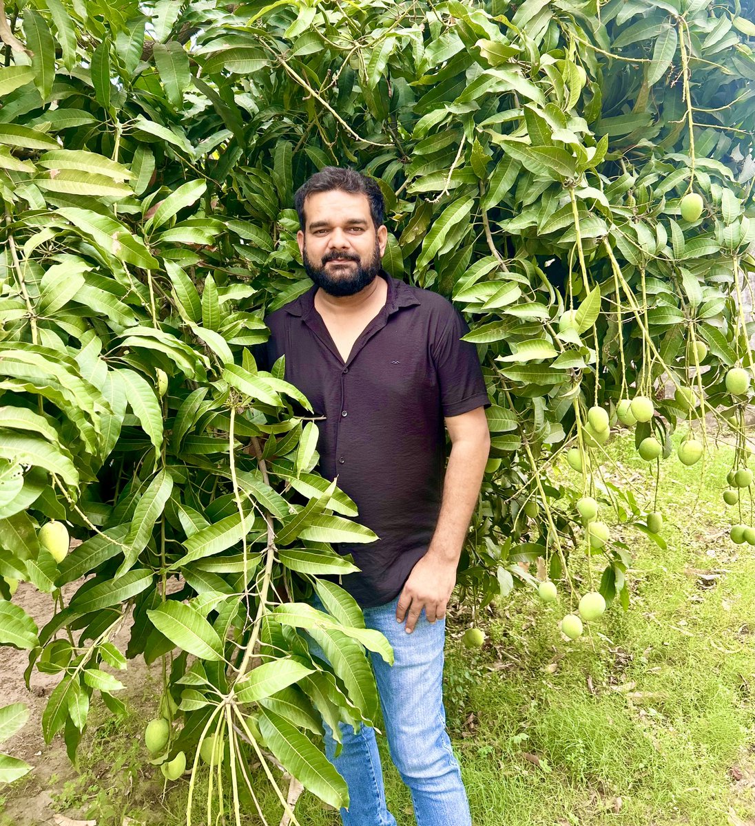 AmanKhortha's tweet photo. अपने आम की बगिया में
#amanrathore #languageagitator #actor #khortha_actor #jharkhand https://t.co/XZfDLmmqry