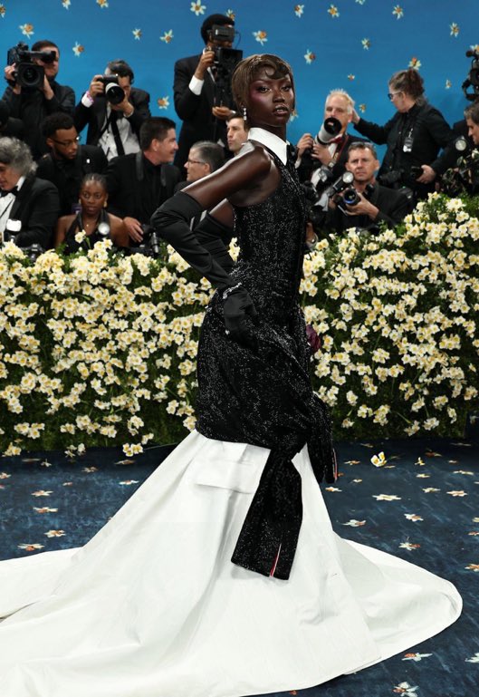 SHE’S FINALLY HERE AND SHE DEVOURED THE WHOLE NIGHT AND SPARE NO CRUMBS FOR ANY OTHERS TO EAT.