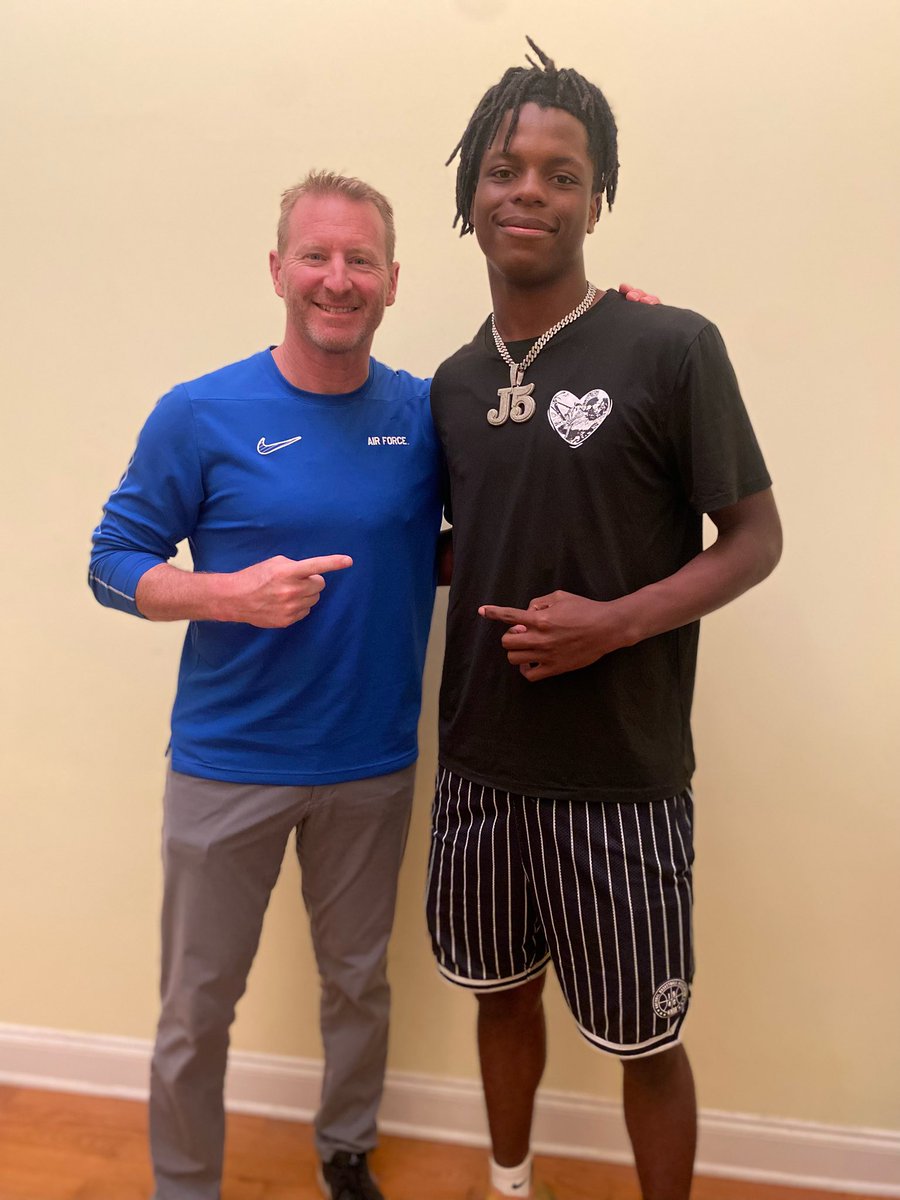 Thank you <a href="/Coach_Thiessen/">Mike Thiessen</a> for stopping by for a home visit this afternoon I enjoyed it ✈️🔵<a href="/Matttur/">Matt Turner</a> <a href="/COACH_ESPI/">Gil Espinoza</a> <a href="/CoachJoeyRider1/">joey rider</a> <a href="/CoachJimboHale/">Jimbo Hale</a> <a href="/EastHall_FB/">East Hall Vikings Football</a>