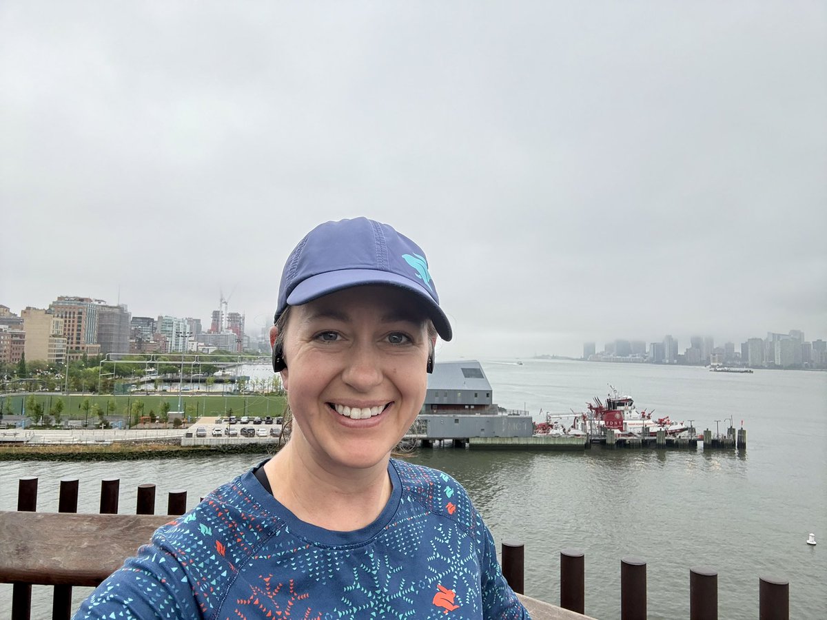 lisa_giocomo's tweet image. Good morning run in NYC! Followed by a great day of science @SimonsFdn