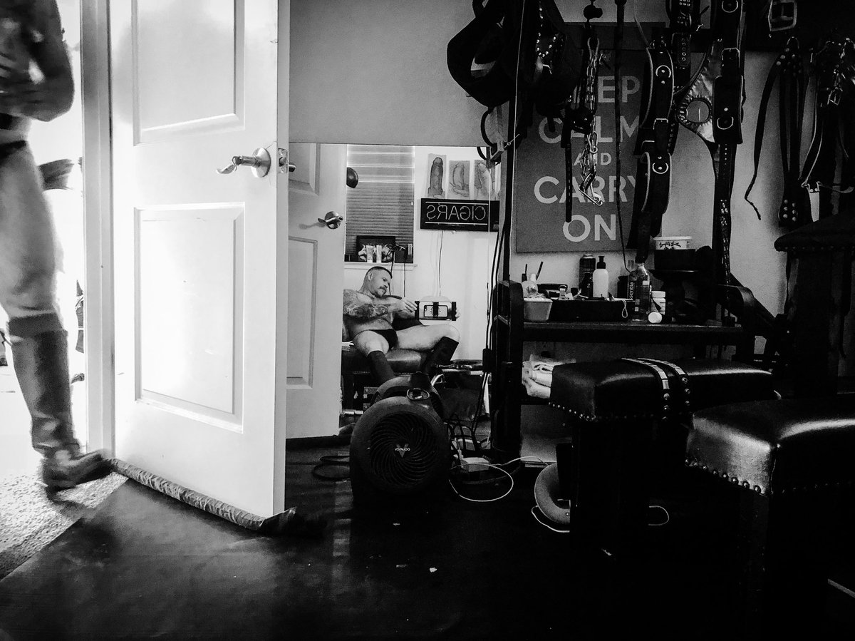 Monochrome Monday. 
Just got home from my weekend with Dad/Sir.