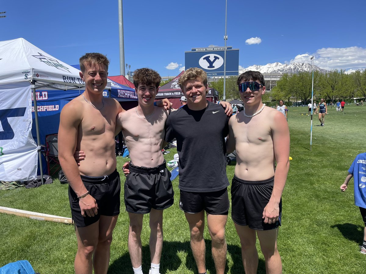 Broke an 8 year old school record in the 4x100 at the BYU invitational. 43.90 💪🏼  with a split time of 10.3