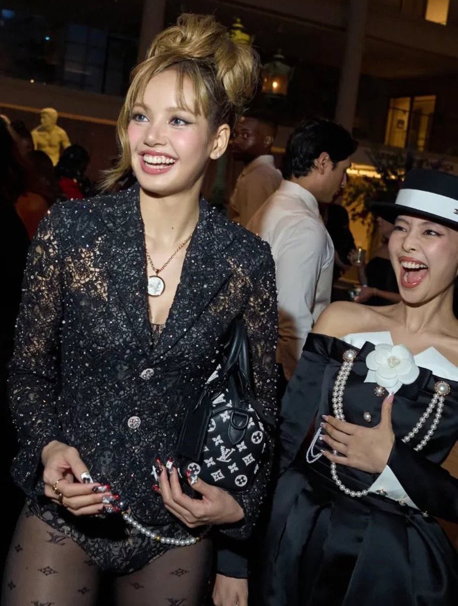 JENLISA AT METGALA