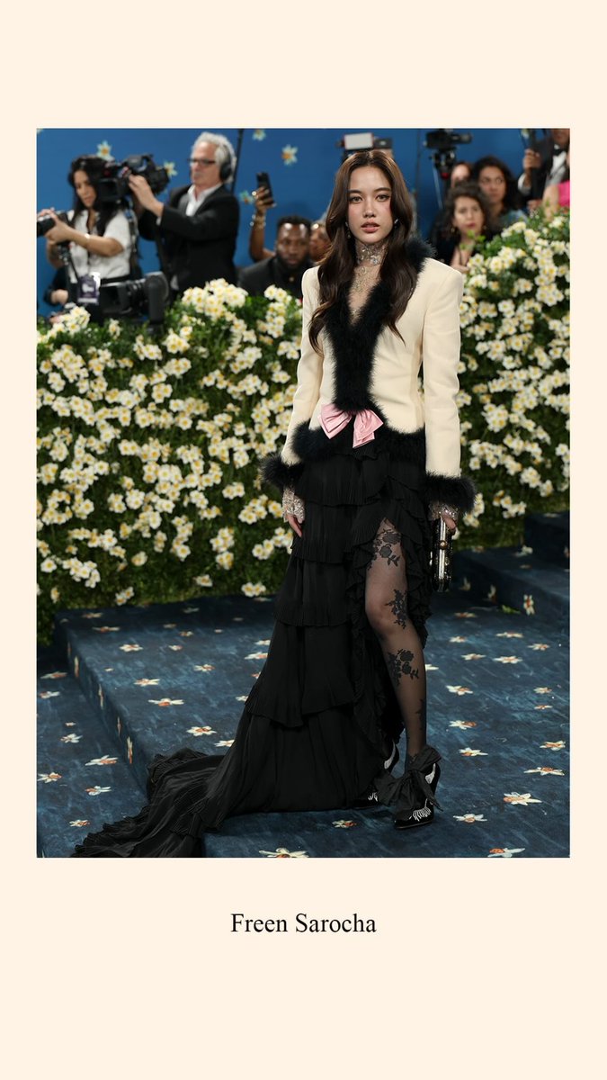 itsbecfreen_'s tweet image. proud is an understatement 🤍

SAROCHA AT MET GALA
#MetGala2025xFREEN
#MetGala #MetGala2025