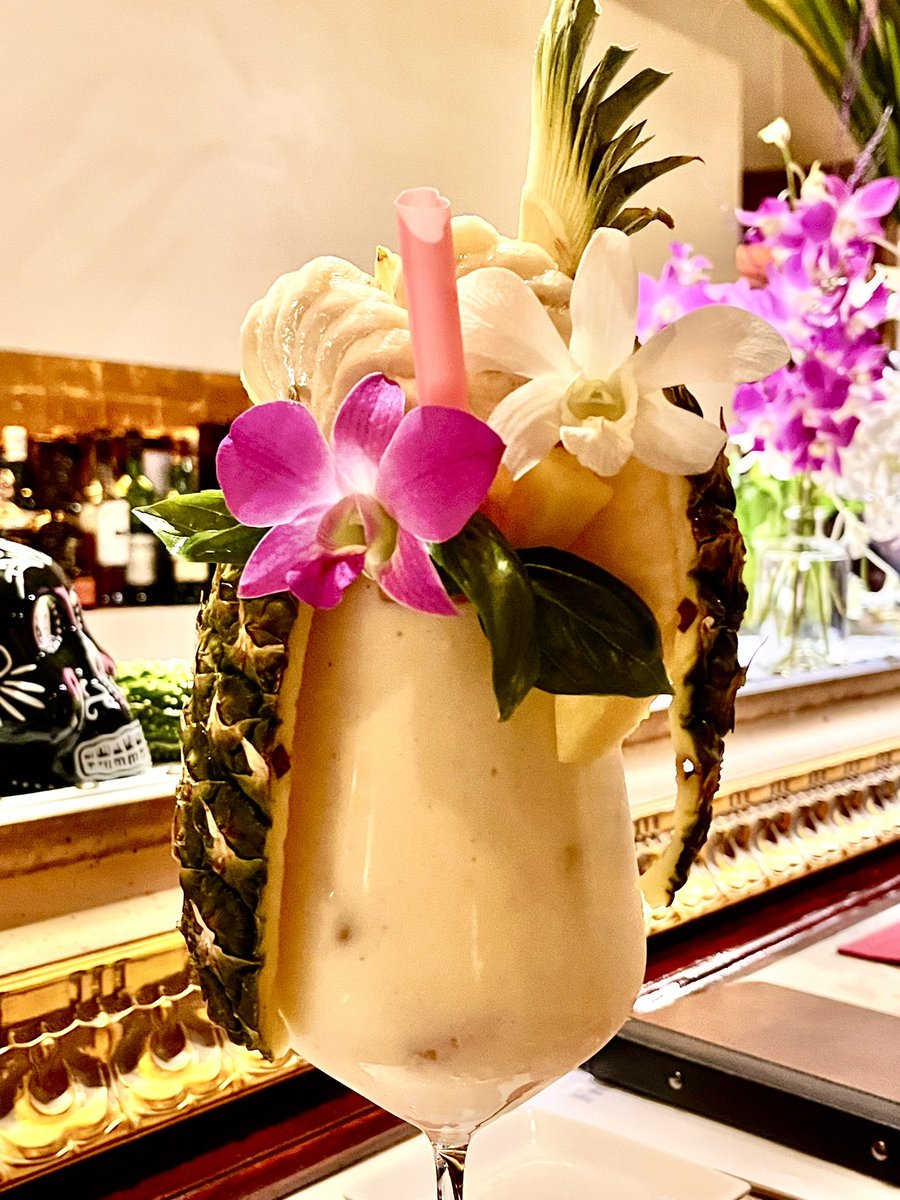 mabo_sweets's tweet photo. BAR Owl  - バー アウル
パインとバナナのホワイトビーチ⛱️

#沖縄 #スイーツ #スイーツ巡り #カフェ
#トロピカル #トロピカルドリンク https://t.co/TRrXQdQFIr