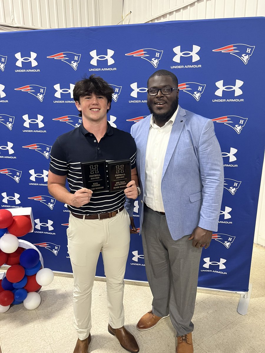 Grateful to be recognized tonight for making the MAIS Futures Game and 2nd Team All-District.

<a href="/SmithT67/">Coach Smith</a> <a href="/Seanharrison66/">Sean Harrison</a> <a href="/JBanks_27/">Johnthan Banks</a> <a href="/Zander_Romano/">Zander Romano</a> <a href="/coachhaines22/">Brad Haines</a> <a href="/CampPerform/">Tom Campbell</a>