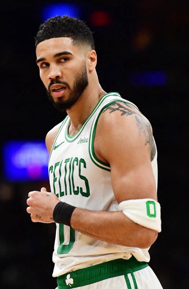 TheHoopCentral's tweet image. Jayson Tatum in the 4th quarter &amp;amp; OT:

4 Points
1/9 FGM
0/5 3PM
2/2 FTM