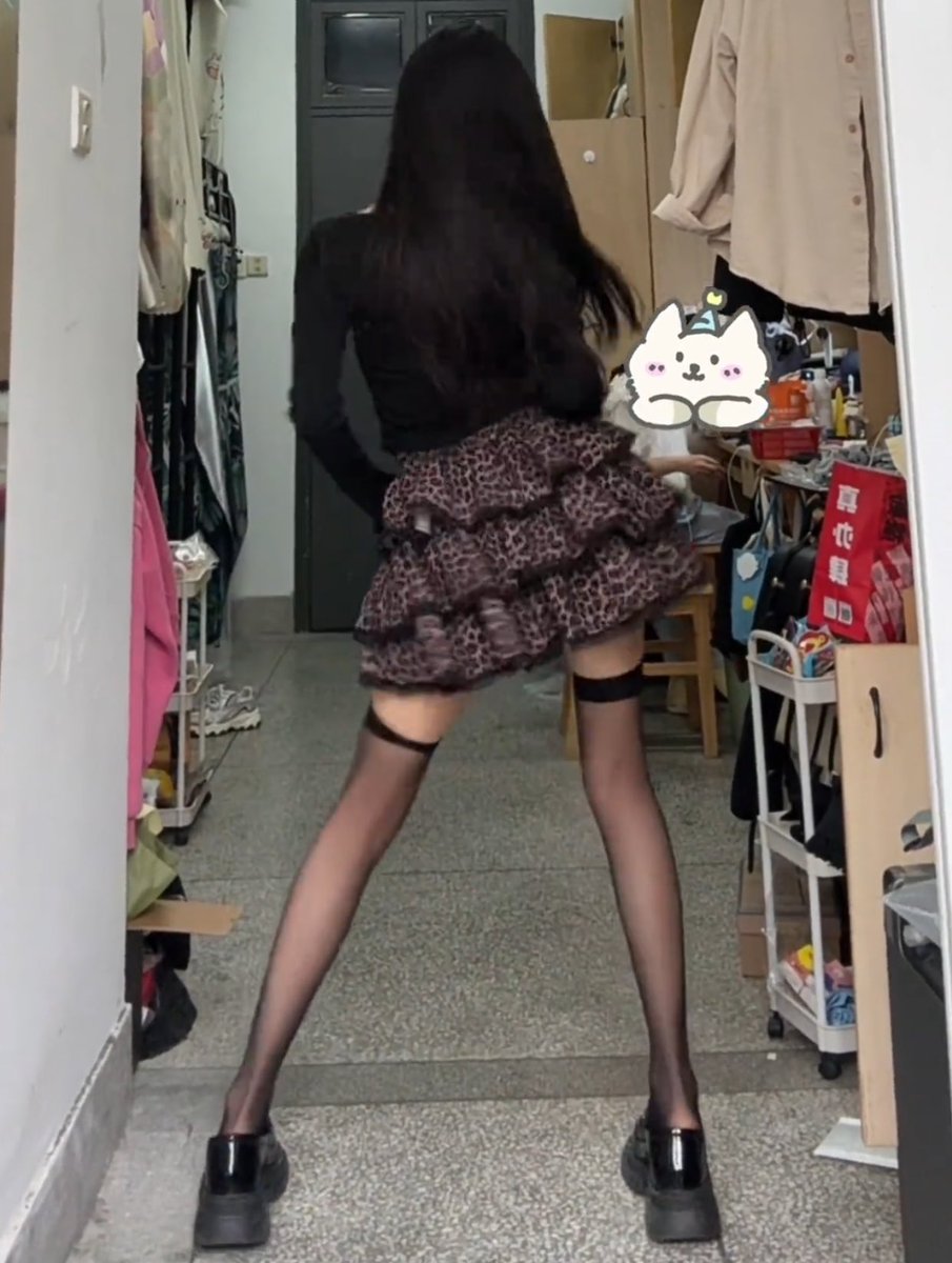 人甜胸大 tweet media