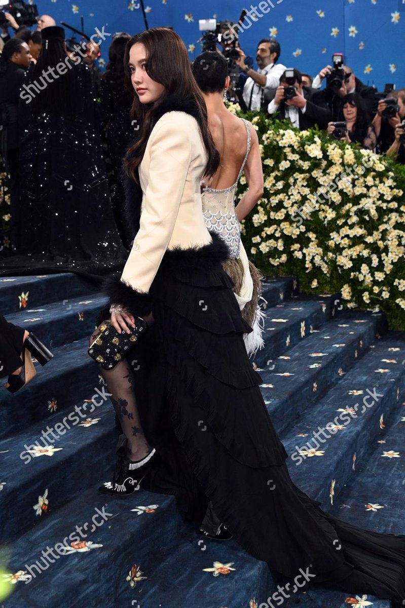 JoanaJoana01's tweet image. OH MY GOD WOW

SAROCHA AT MET GALA
#MetGala2025xFREEN 
#MetGala 
#MetGala2025