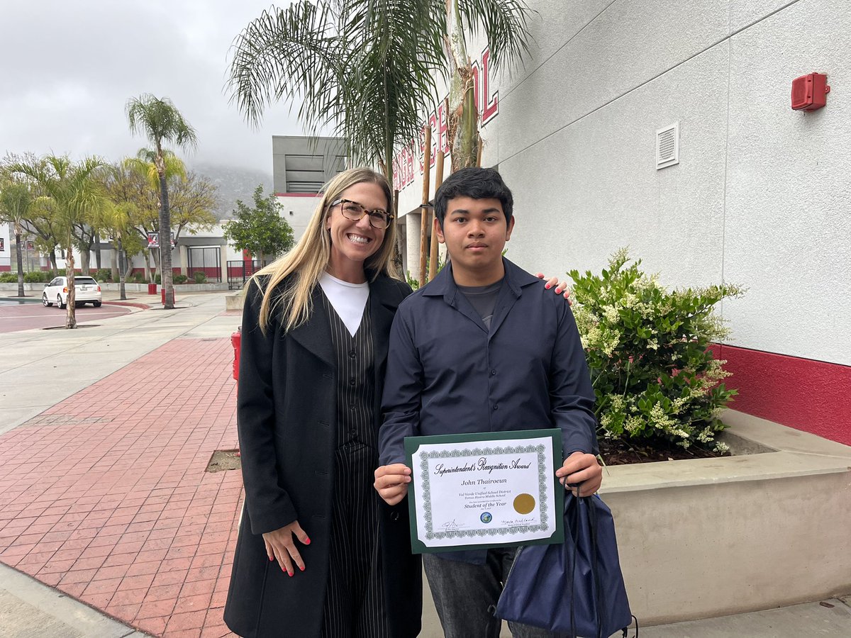 TRMSRoadrunner's tweet photo. Congratulations to our Superintendent Student of the Year! John, we at Tomas are so proud of your accomplishments and hard work!! Congratulations! #BAT1000 #proudtobevvusd https://t.co/3qO0LoeL6v
