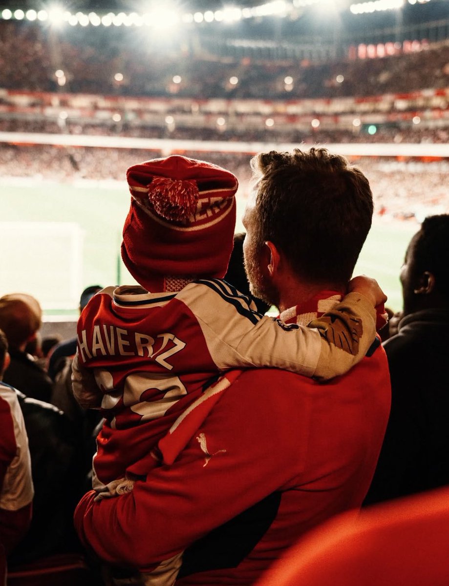 ٤٠ ساعه على موقعة البي اس جي  
٩٠ دقيقه على الريمونتادا
ليلة واحده على نهائي الحلم
.

اللهم يا خالق السماوات والأرض، اسألك ان تنصر ارسنال وان تجعل التأهل من نصيبه

اللهم يا خالق السماوات والأرض، اسألك ان تنصر ارسنال وان تجعل التأهل من نصيبه

يارب العالمين 🙏🏻