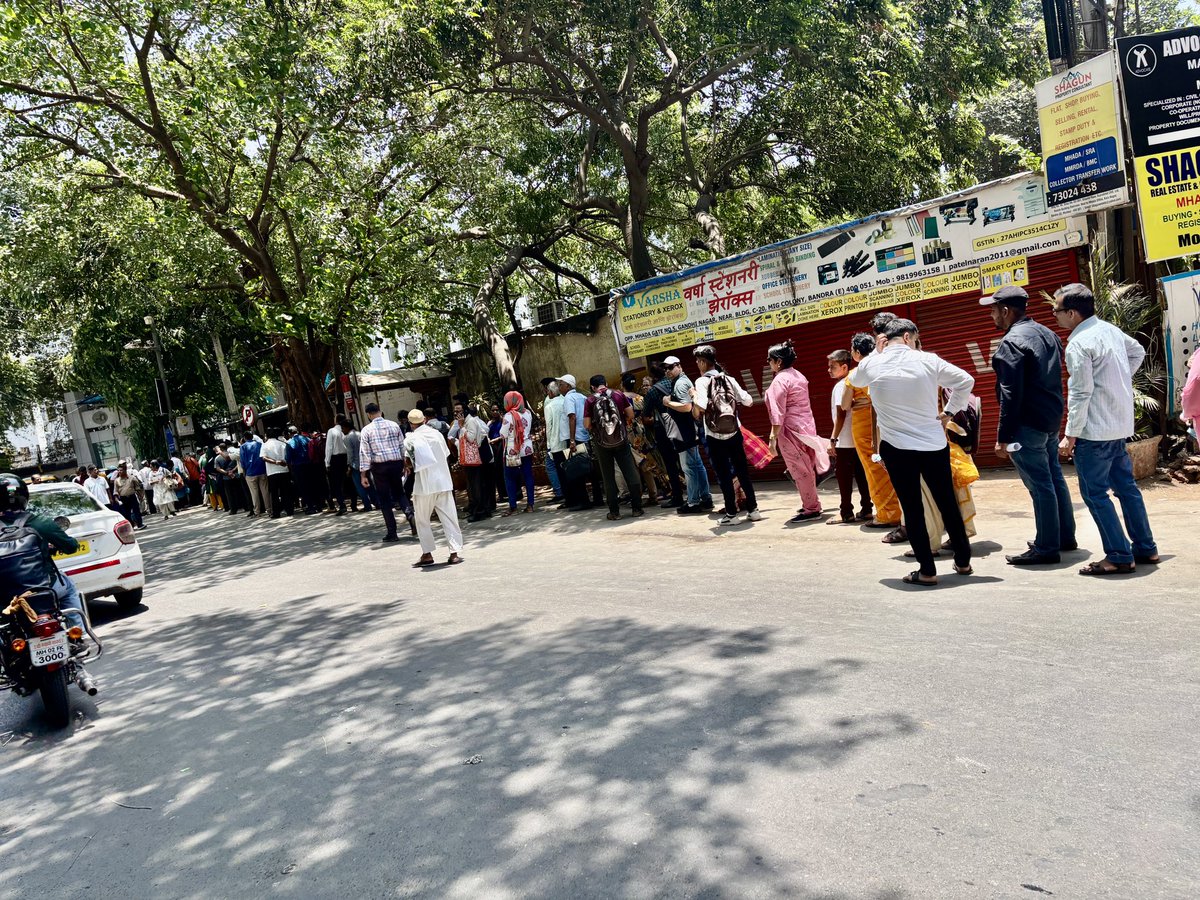 Roopesh Dhanawade™️ tweet media