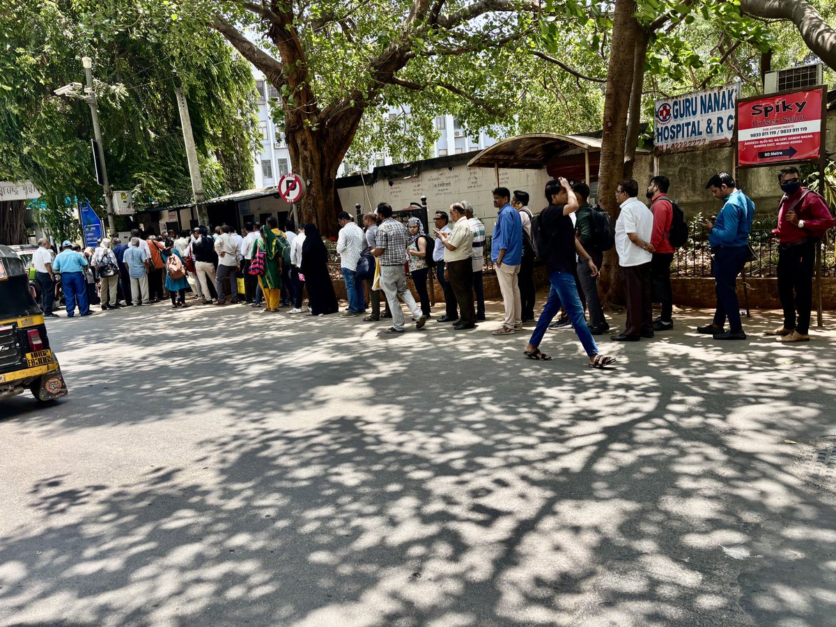 Roopesh Dhanawade™️ tweet media