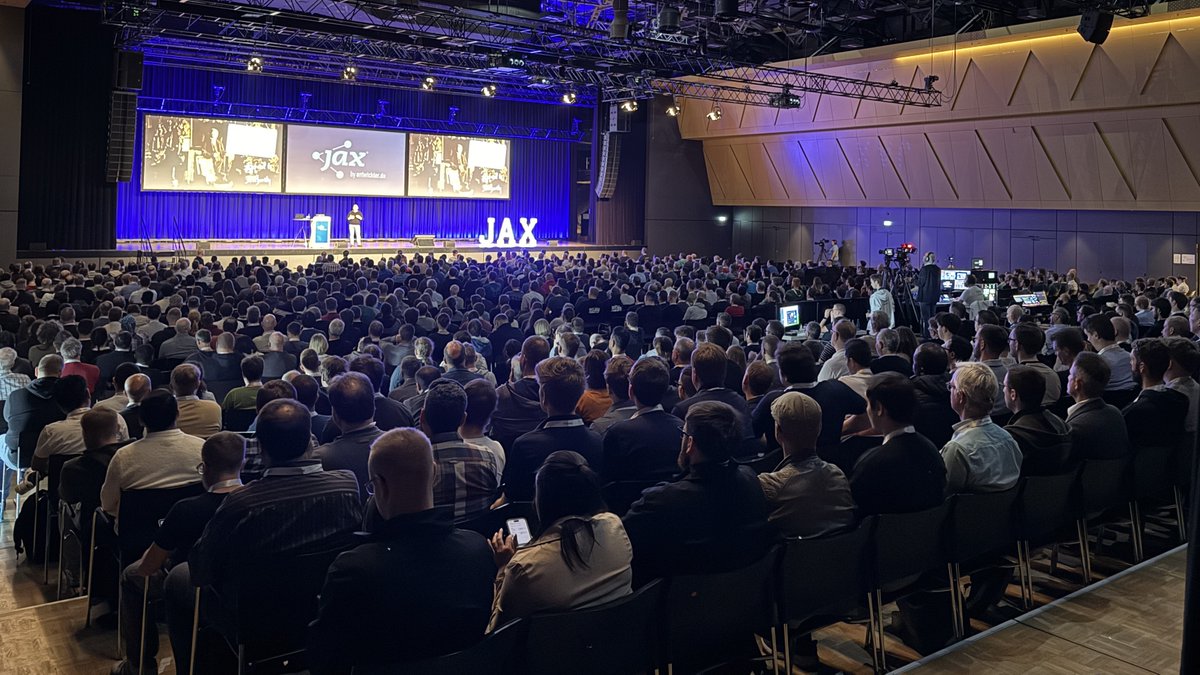 Arrived at <a href="/jaxcon/">W-JAX</a> See you soon with "The Best of Java Shorts Show: 100 Snippets in 45 Minutes"  👉 jax.de/serverside-ent… A selection of youtube.com/bienadam/shorts #java #jax