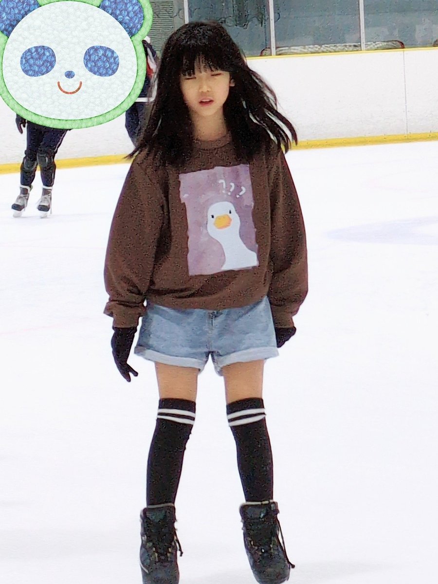 marumoru9212's tweet image. こんにちまる☂️
今日は雨だからスケートに行ってきた！
超楽しかったよ！スケートめっちゃ転んだ🤣足のアザ増えたー❤️‍🩹
また行きたいなぁ⛸️
#スケート
#アクアリンクちば 
#足のアザ増加中