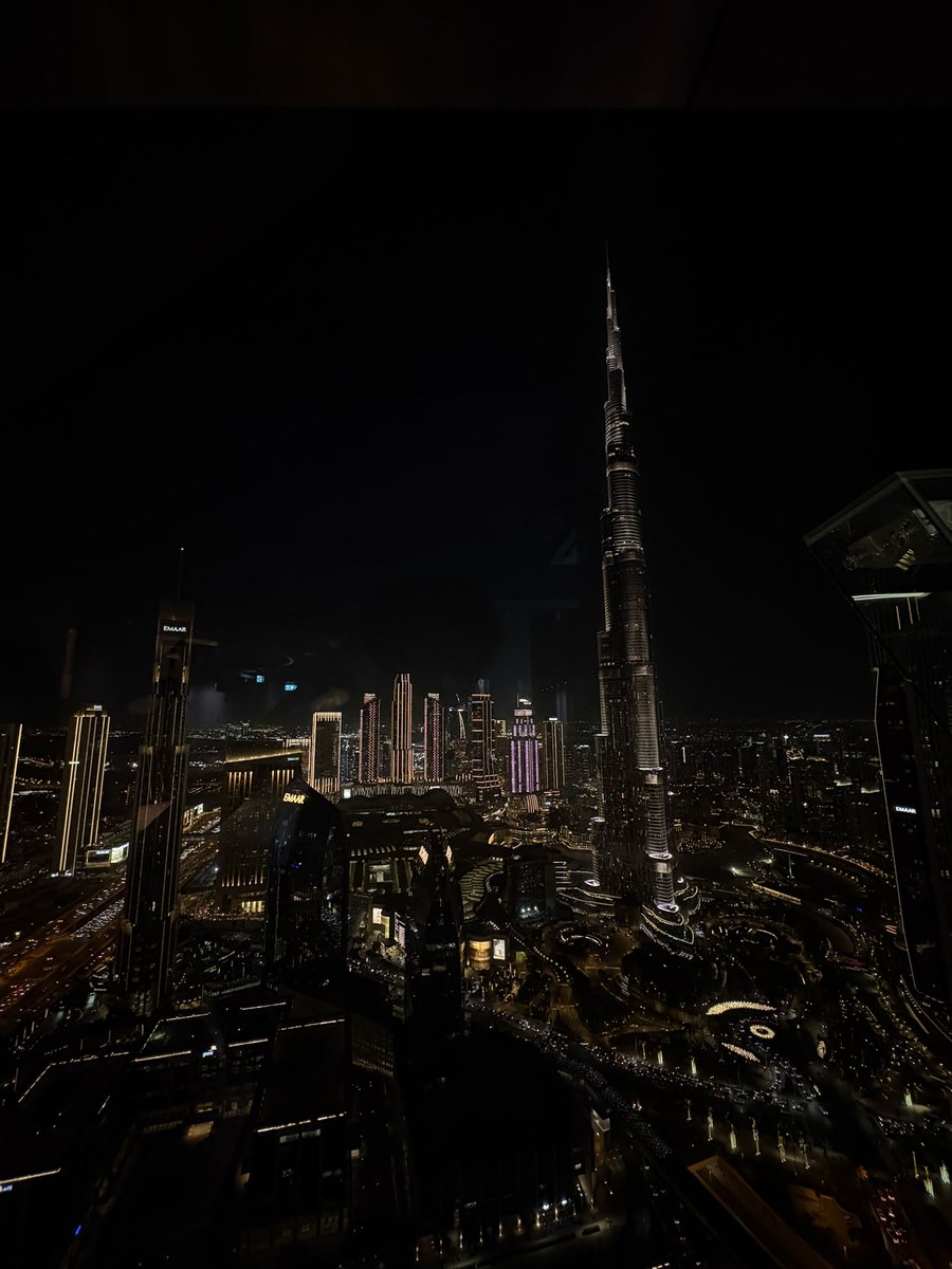 0x0kyoshi's tweet image. finally caught a breather after token week.
what was it like?
> no flood lmao
> all about stablecoins and deAI
> @Aptos events got very filtered crowd
> @tenprotocol merch is 🔟/🔟
> dubai heat is hot af; traffic sucks
> @RaveDAO did best after party
> @aptAlix got moves XDDD…