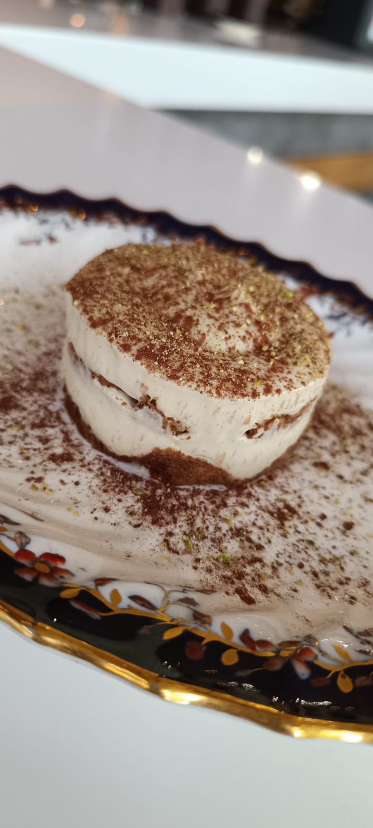 Tiramisú de pistacho. 😋

#GastroLAVA #valladolid