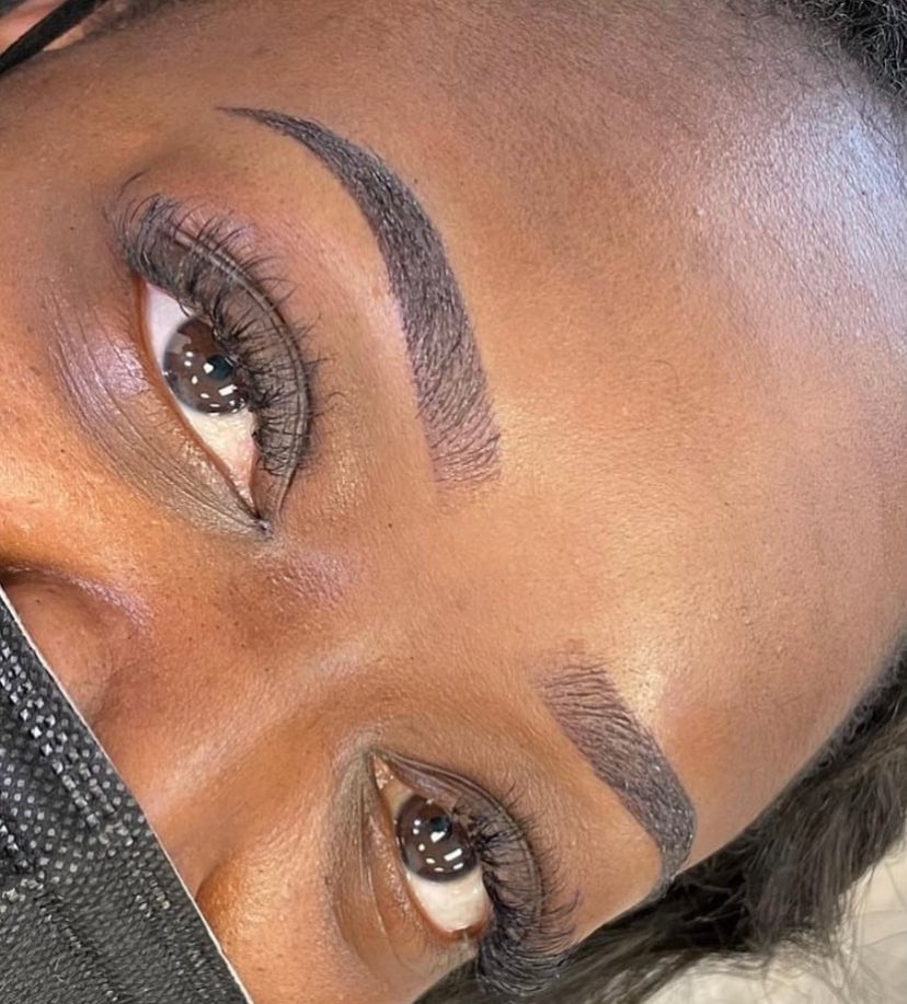 tk_makeupempire's tweet image. Don’t wait for perfect brows to be a once-in-a-while thing make them your everyday flex. 

Tap the link in bio or send us a DM to reserve your spot 
#MicrobladingKampala  #SemiPermanentBrows #TKMakeupEmpire