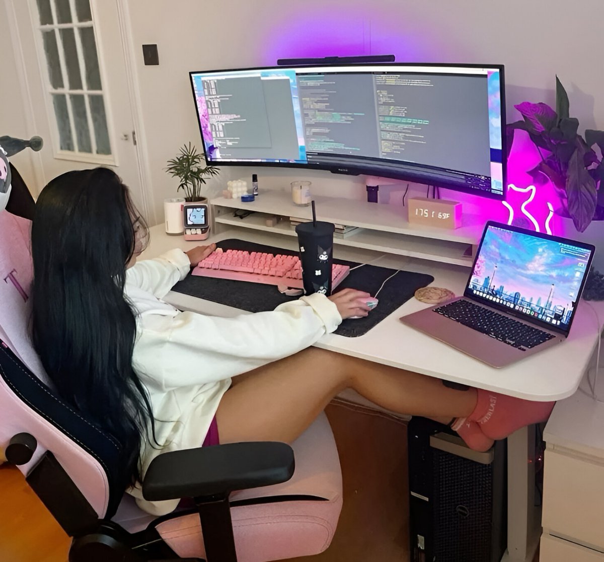 Deja de copiar y pegar desde ChatGPT

ChatGPT escribe como un robot.

Aquí tienes un truco para entrenar a ChatGPT para que escriba exactamente como tú: